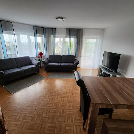 Delina Riedheim شقة *